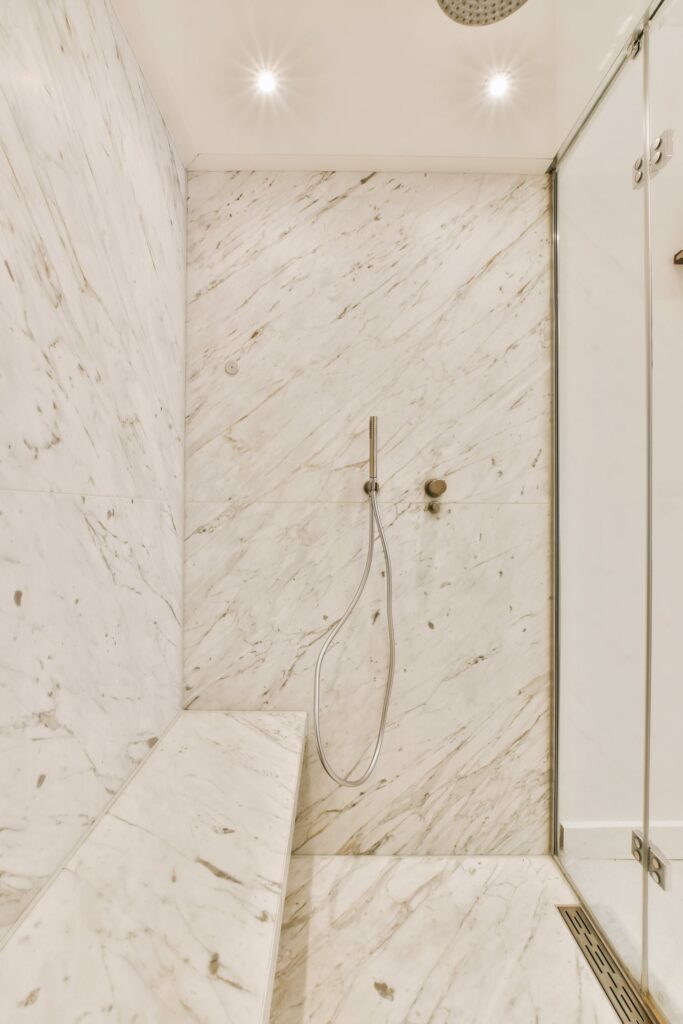 grande-douche-marbre