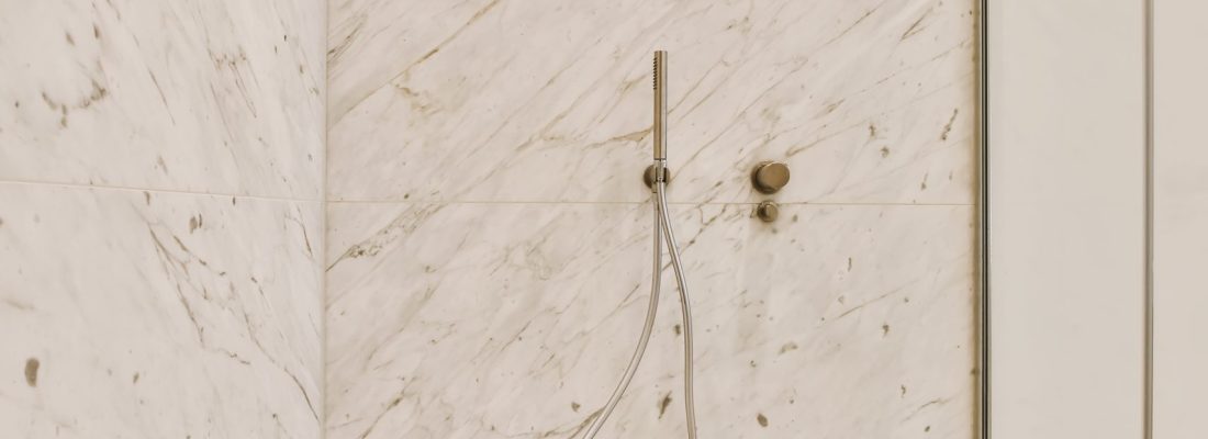 grande-douche-marbre